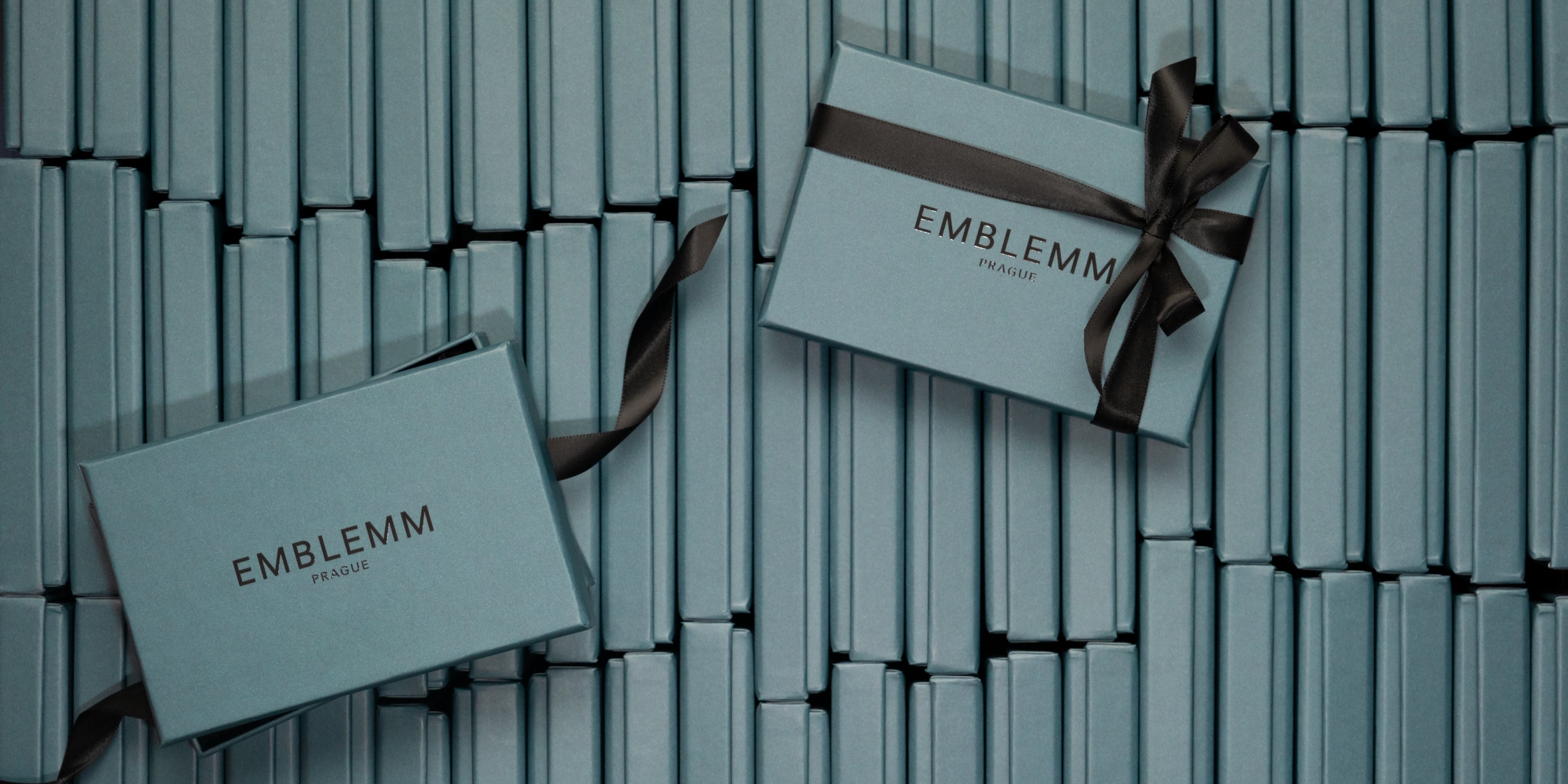 EMBLEMM Blue Packaging